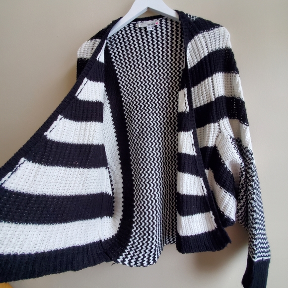 I am love with Derek ❤️ Brand Cardigan with Dolam sleeves, M size - Picture 3 of 8